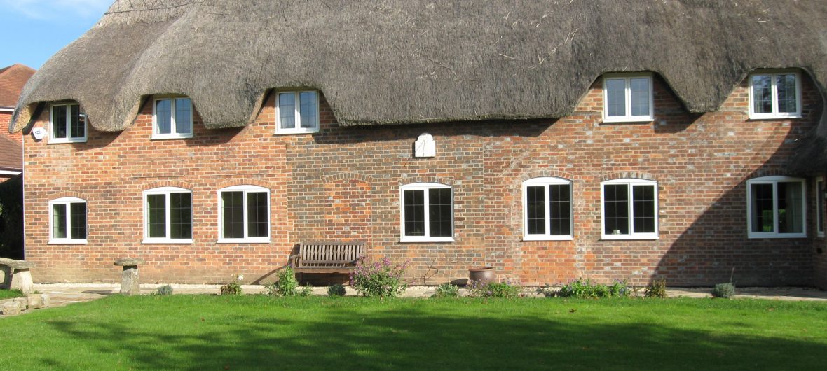 Renovated thatched cottage in Hungerford