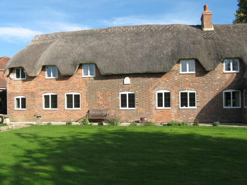 Renovated thatched cottage in Hungerford